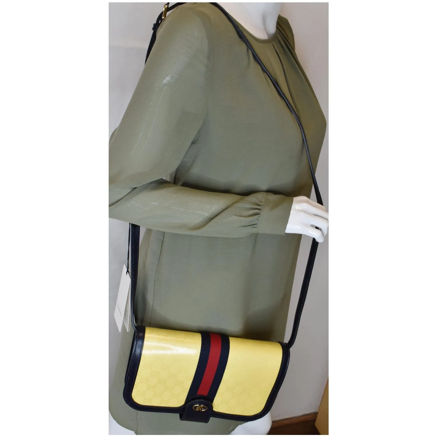 GUCCI Imprime Web Ophidia Messenger Bag 547799 Yellow